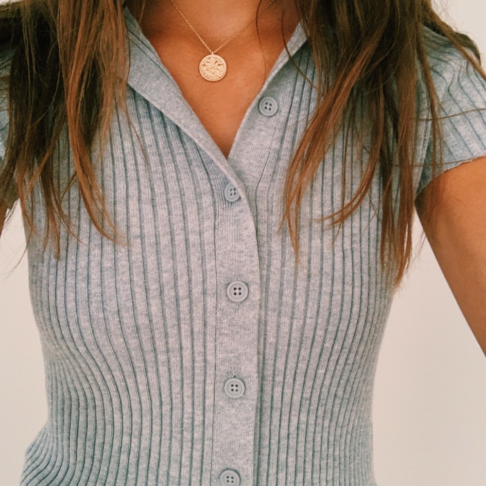 NWT brandy melville button top
